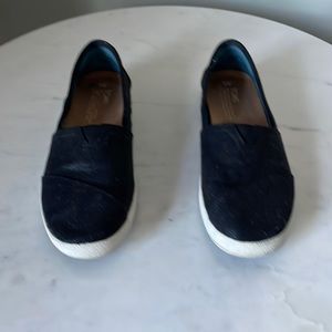 Toms Slip Ons